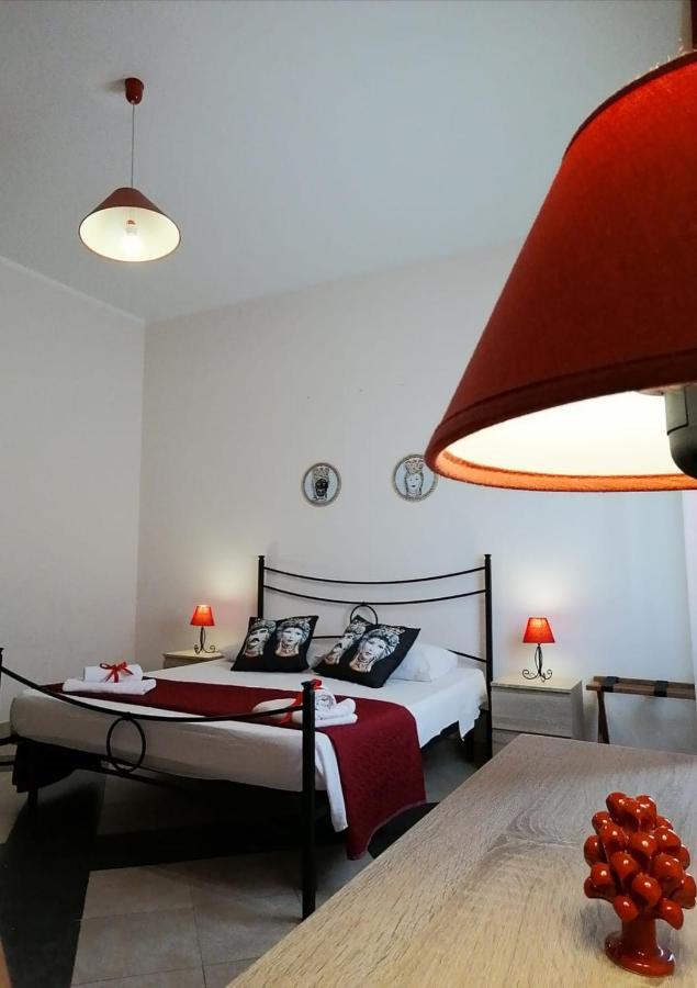 B & B Jasmine Santa Teresa Di Riva Dış mekan fotoğraf