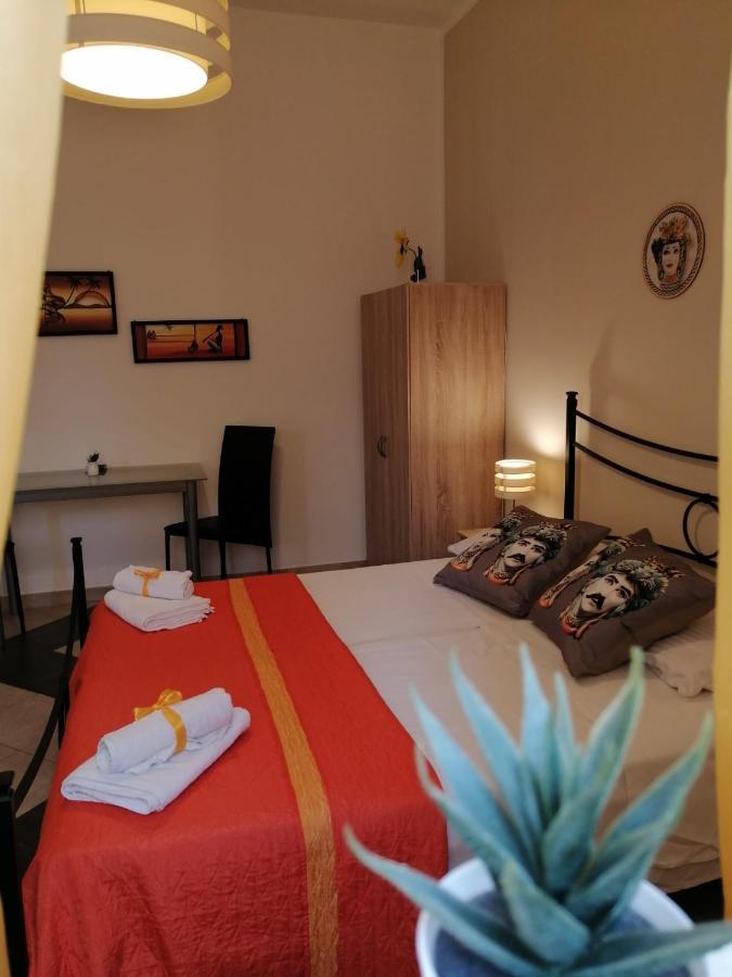 B & B Jasmine Santa Teresa Di Riva Dış mekan fotoğraf