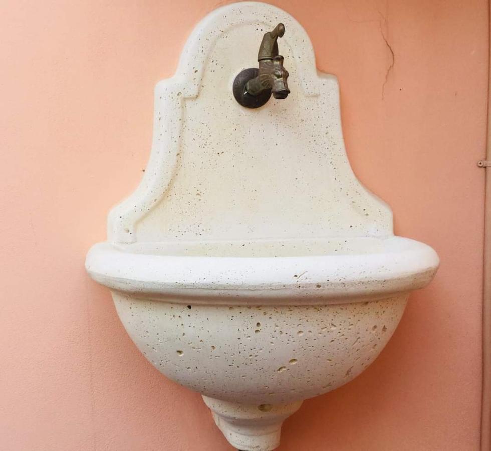 B & B Jasmine Santa Teresa Di Riva Dış mekan fotoğraf