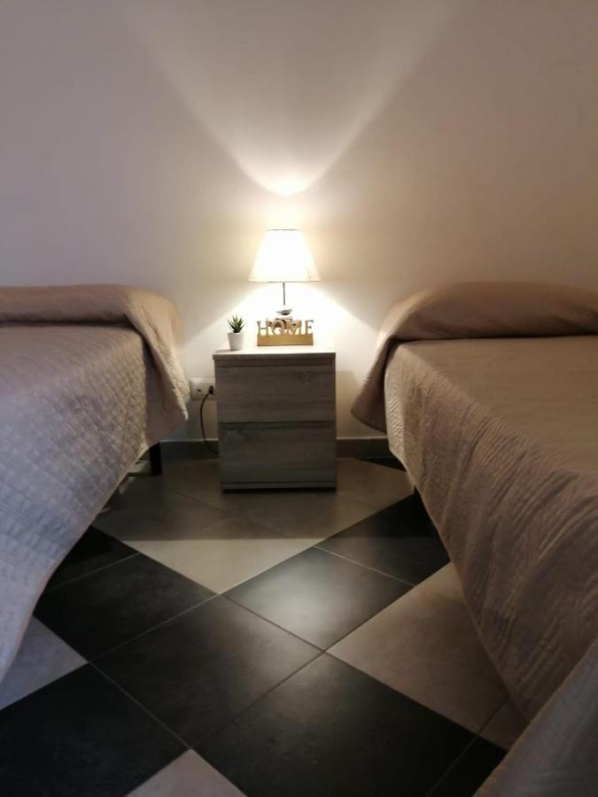 B & B Jasmine Santa Teresa Di Riva Dış mekan fotoğraf
