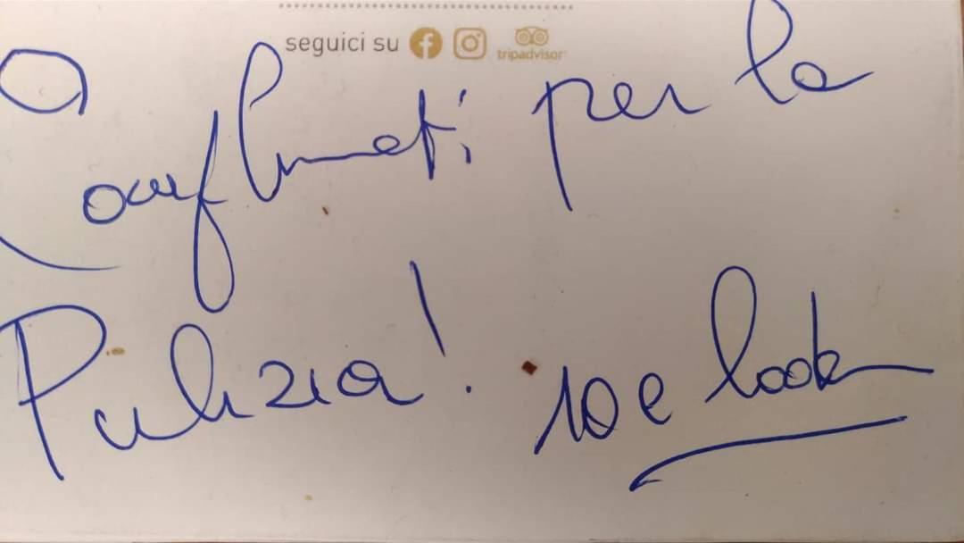 B & B Jasmine Santa Teresa Di Riva Dış mekan fotoğraf