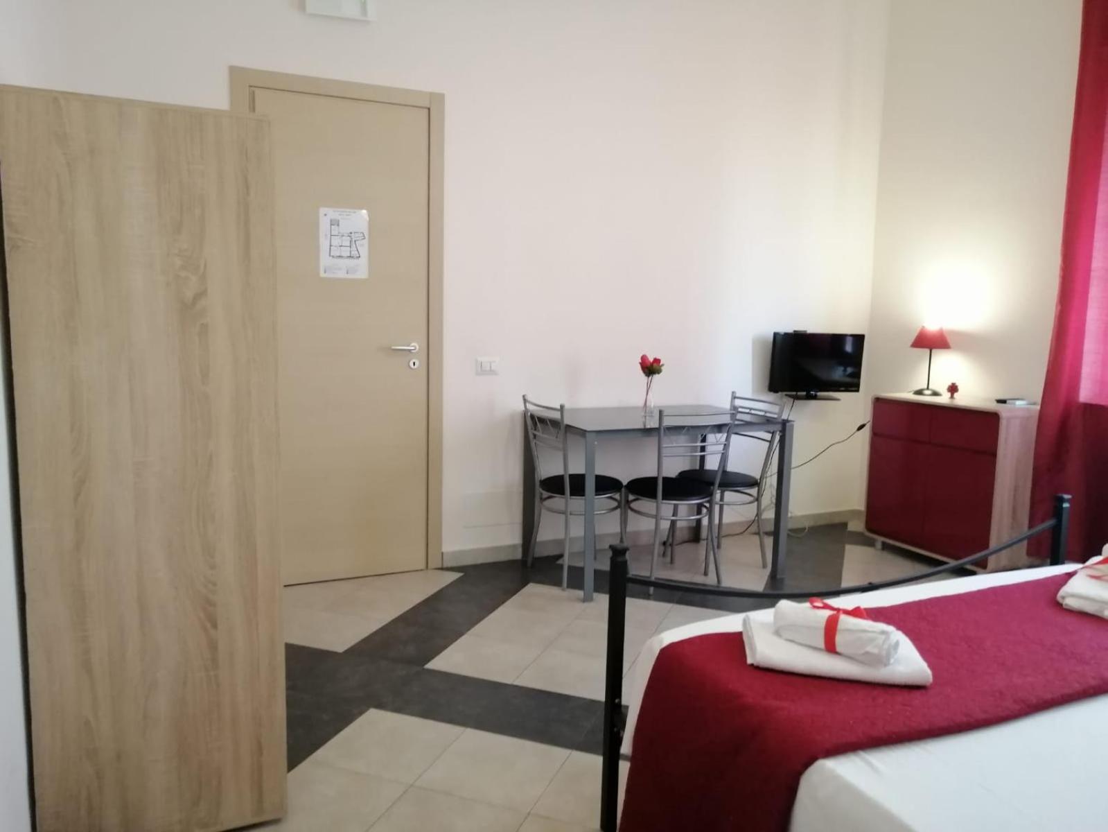 B & B Jasmine Santa Teresa Di Riva Dış mekan fotoğraf