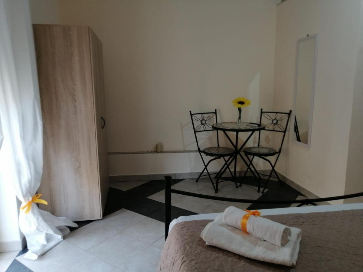 B & B Jasmine Santa Teresa Di Riva Dış mekan fotoğraf