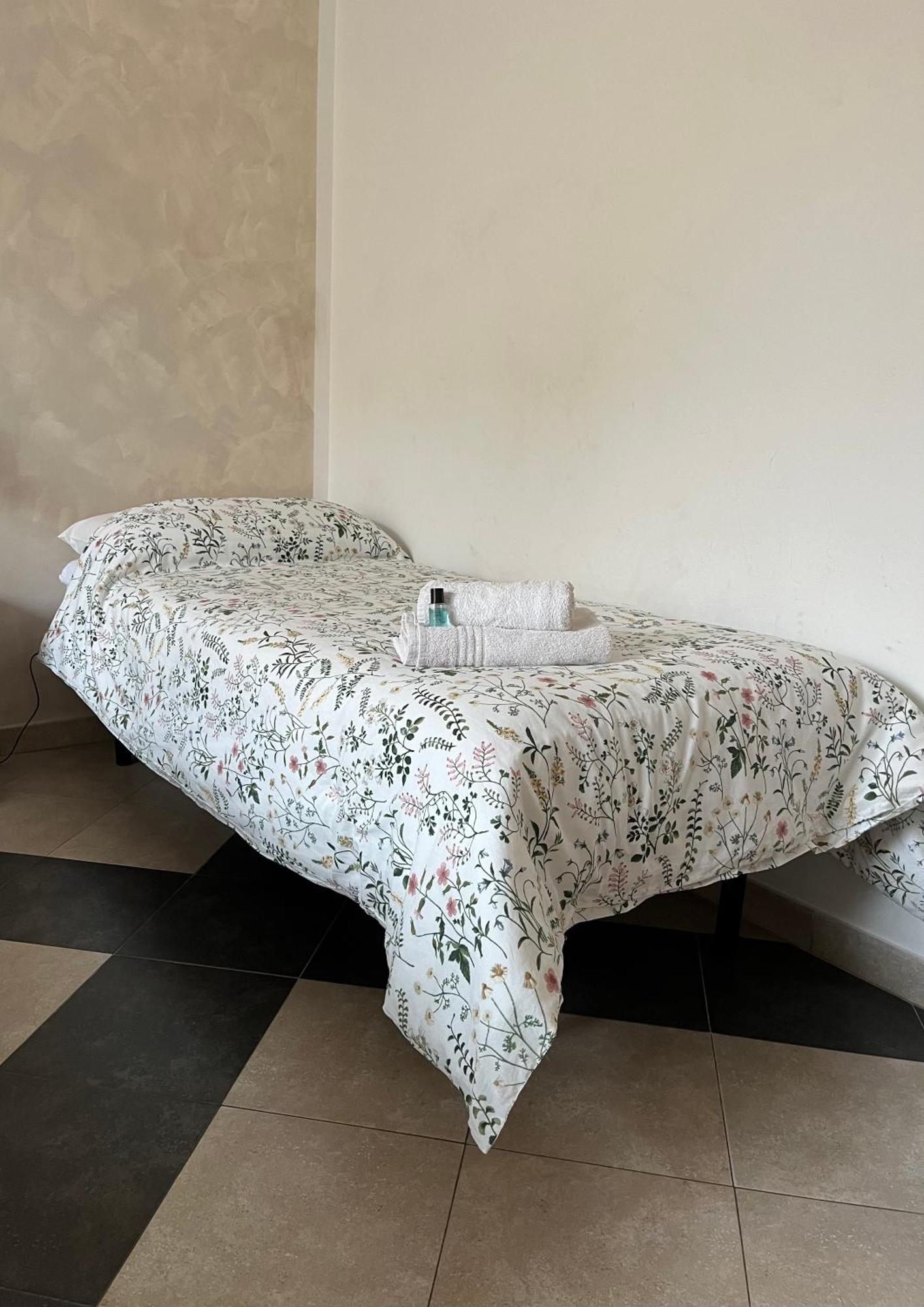 B & B Jasmine Santa Teresa Di Riva Dış mekan fotoğraf