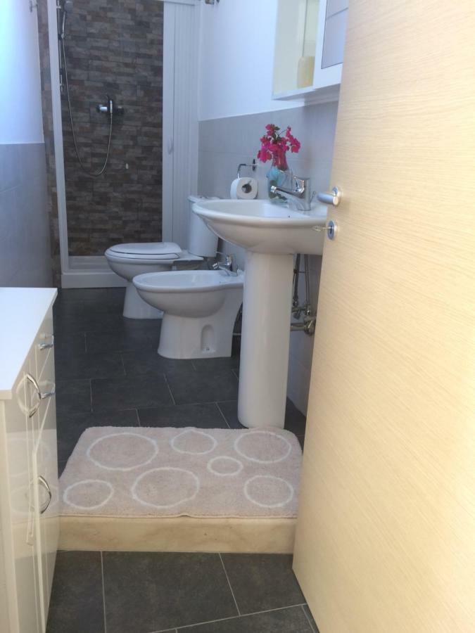 B & B Jasmine Santa Teresa Di Riva Dış mekan fotoğraf
